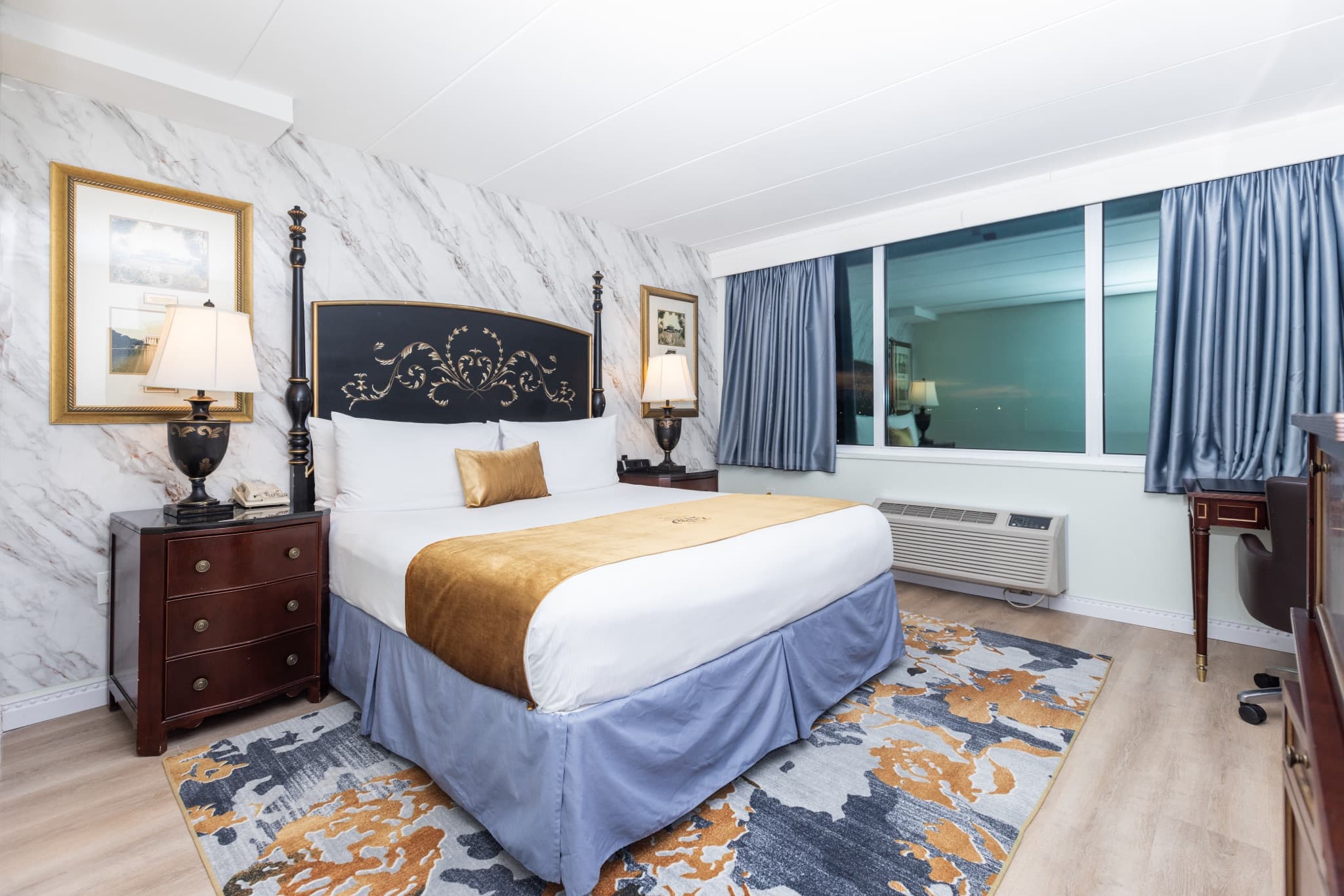 King Accessible Room