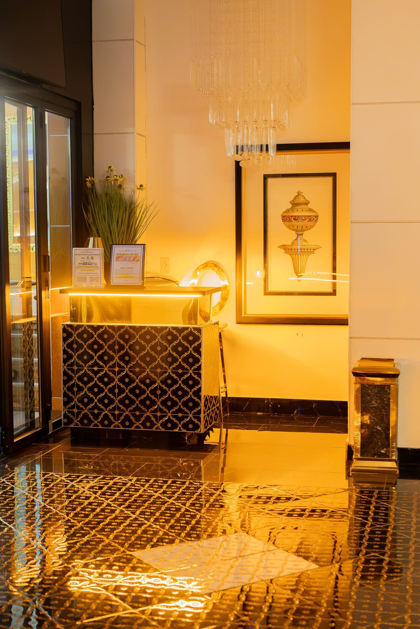 Utoma Restaurant & Lounge